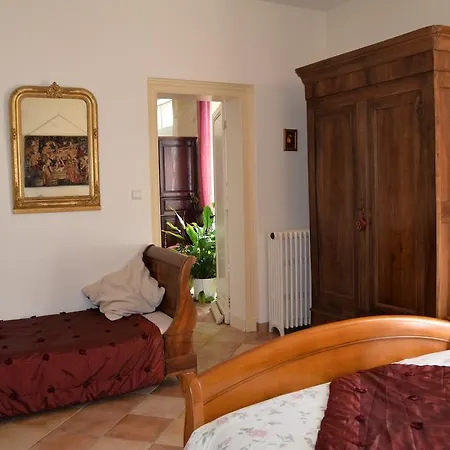 Chateau Les Tours Seguy *