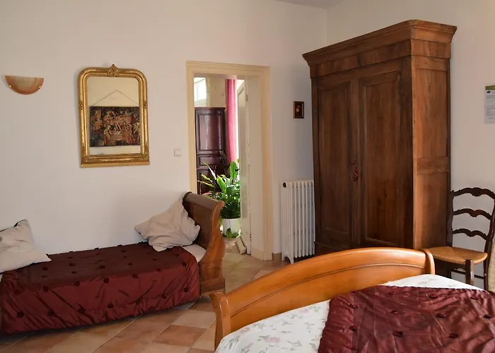 Chateau Les Tours Seguy *