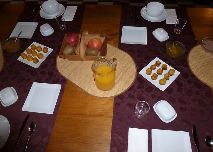 Chateau Les Tours Seguy Bed & Breakfast *